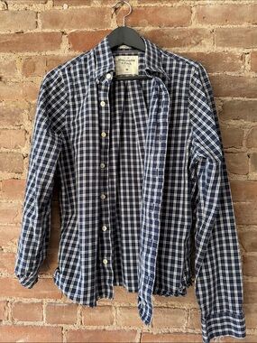 Abercrombie & Fitch Men's Navy Plaid Button-Up Shirt Muscle Fit Medium